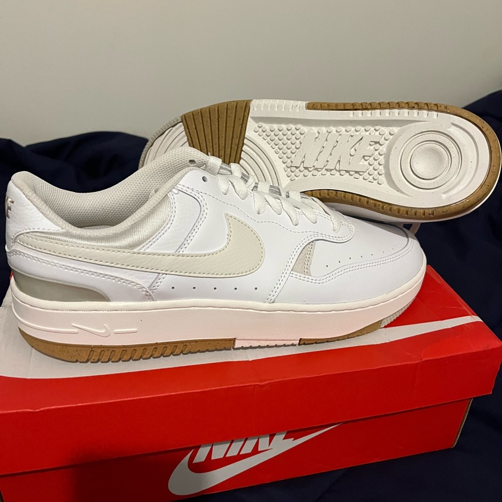 Brand new Nike’s size 12